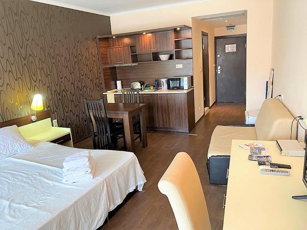 Menada Apartments In Grand Hotel Sveti Vlas Εξωτερικό φωτογραφία